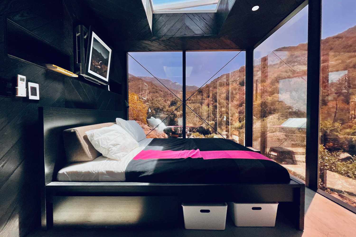 California Mirrored Cabins: Luxe Glamping Near Sequoia