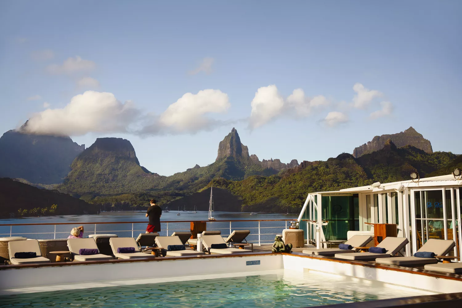 Family Guide to a French Polynesia Cruise