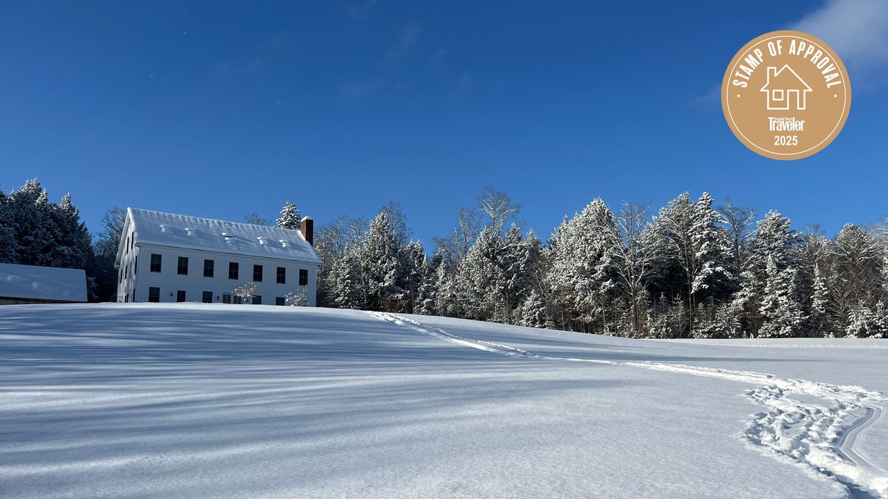 Vermont Farmhouse Rentals with Private Sledding Hills