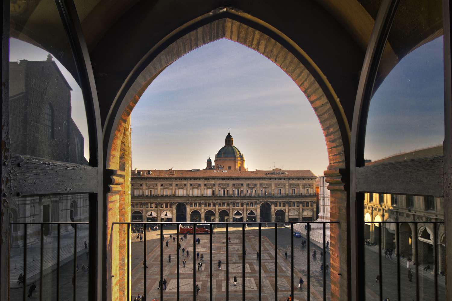 Bologna Travel Guide: Food, History & UNESCO Porticos